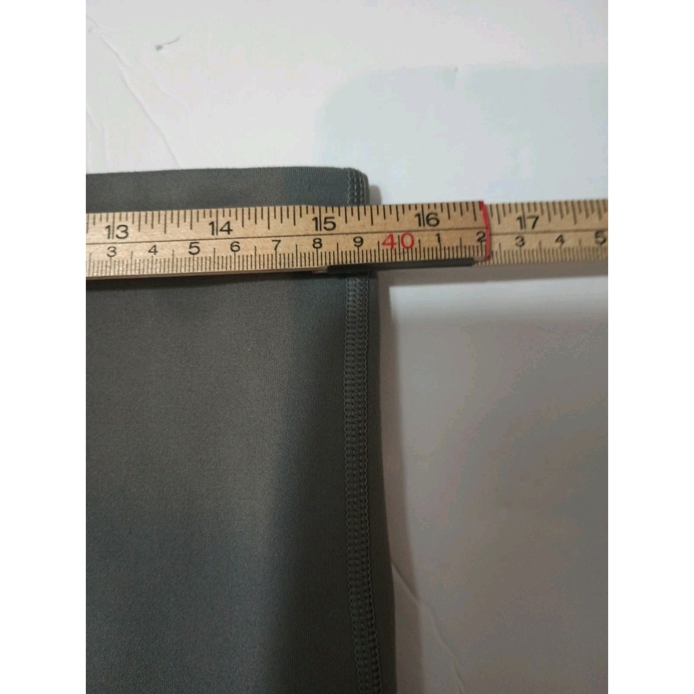 GapFit Maternity Leggings Size Medium Gray Blackout Technology Side Pockets - Picture 6 of 8